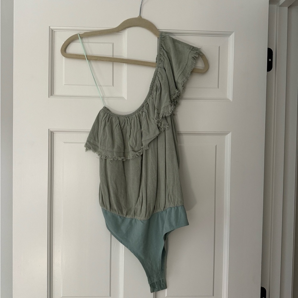 Vici collection one shoulder ruffle bodysuit.